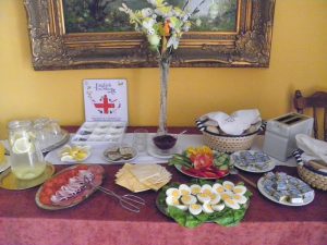 Kristály Apartman Hévíz - földszint, közös helyiség, kontintális büfé reggeli, húsvét